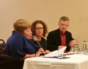 Ann Walsh (centre) Green Party candidate in the next General Election flanked by Cllr Miriam Murphy, Arklow Municipal District Council, and former Green Party Leader, Trevor Sargent, at the launch in the Golden Anchor, Castletown, near Gorey, tonight.